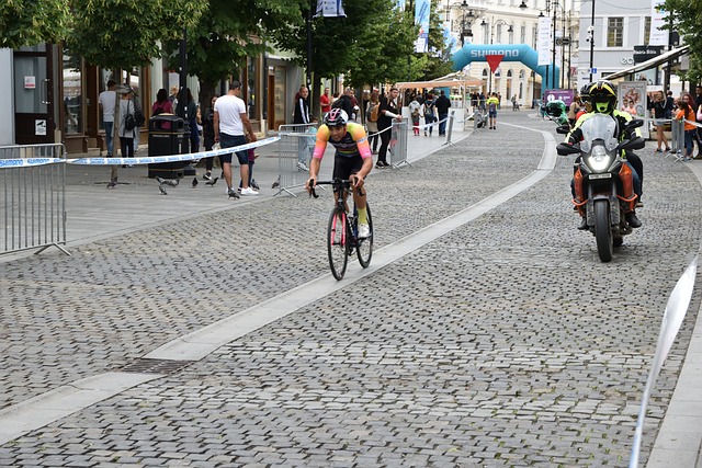 同样辉煌无 同样辉煌无